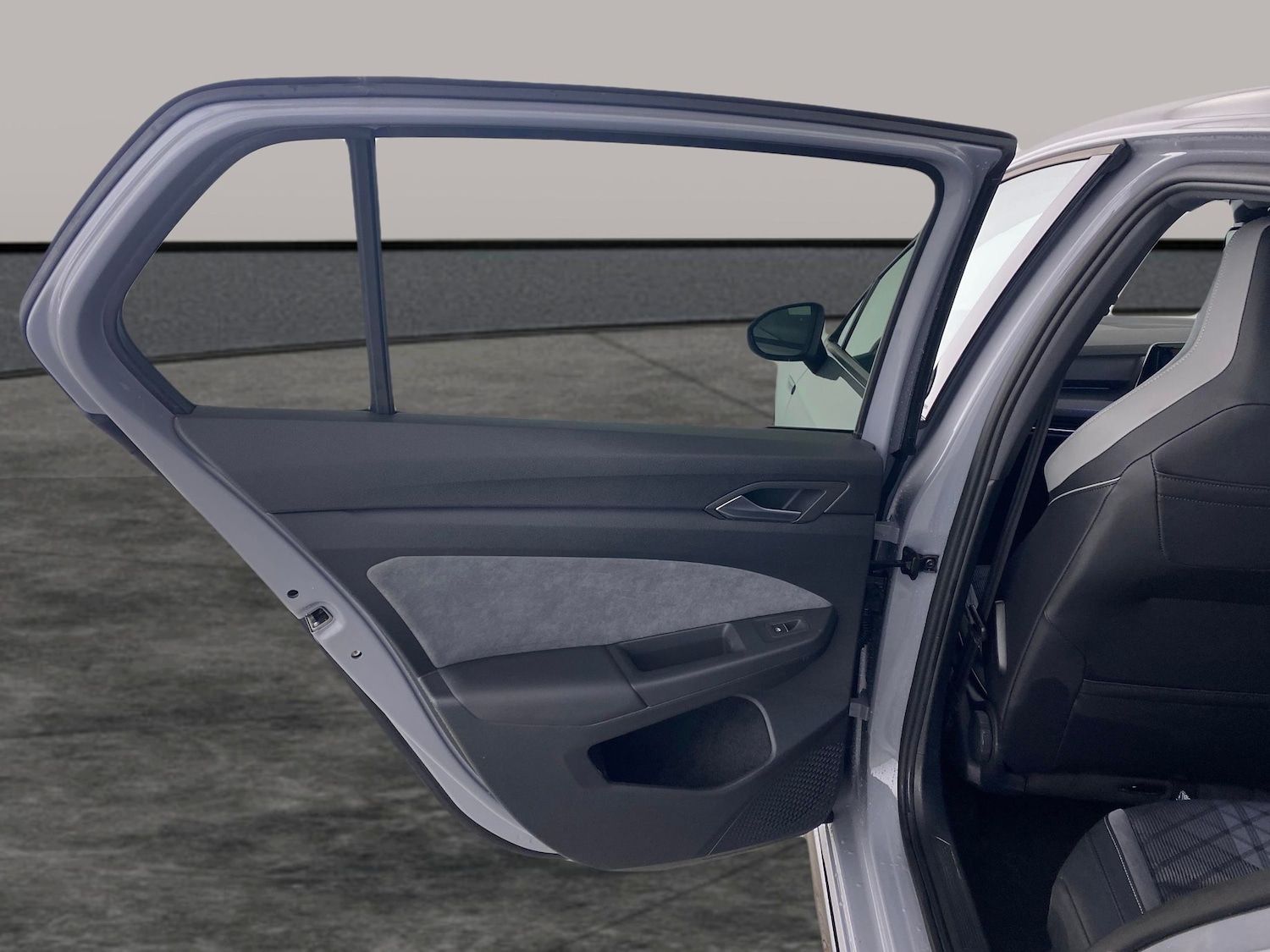 Used Volkswagen Golf 2023 for sale - 77125586: Photo 21