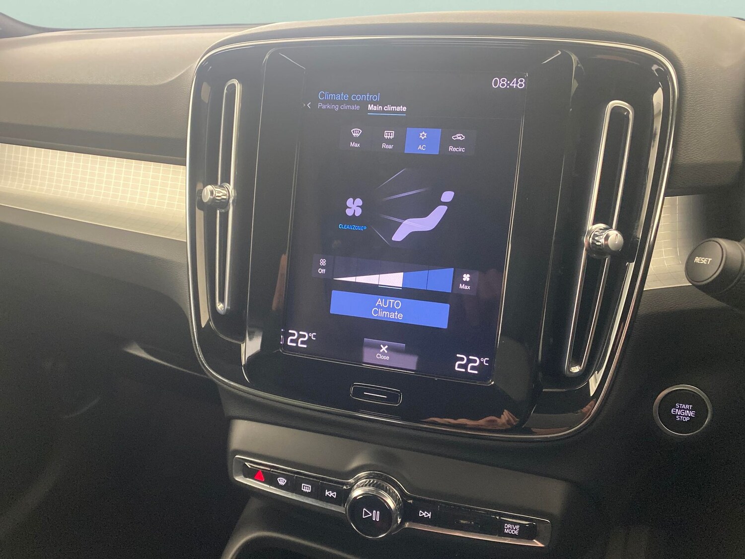 Used Volvo XC40 2023 for sale - 77730595: Photo 16