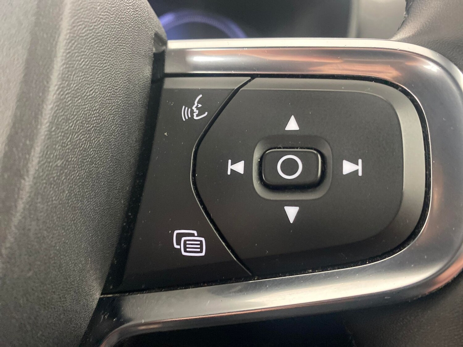 Used Volvo XC40 2023 for sale - 77730595: Photo 18