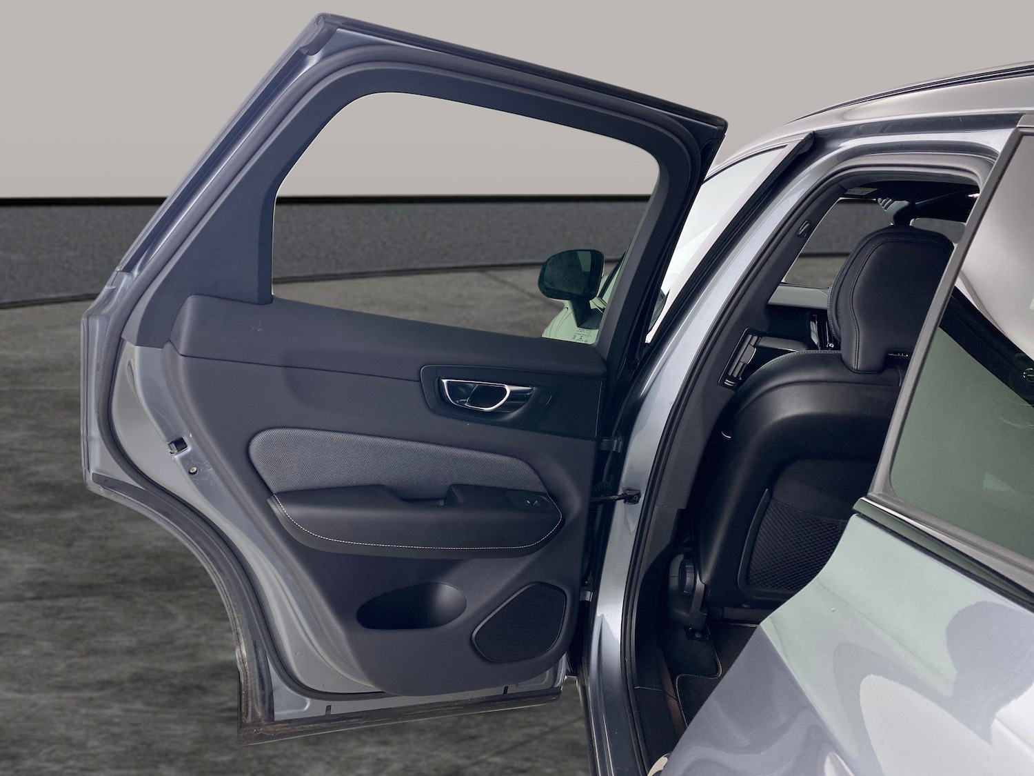 Used Volvo XC60 2020 for sale - 77127878: Photo 25