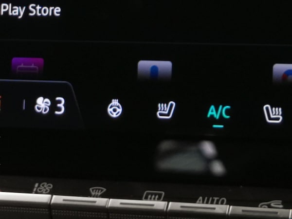 Used Renault Megane E Tech 2023 for sale - 76087725: Photo 27
