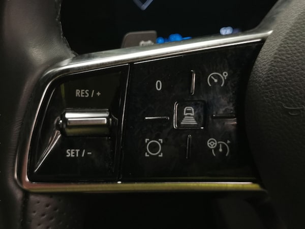 Used Renault Megane E Tech 2023 for sale - 76087725: Photo 32