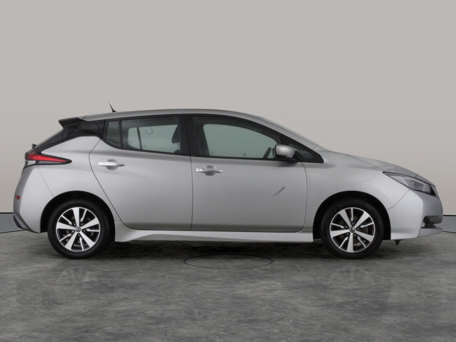 Used Nissan Leaf 2021 for sale - 77519598: Photo 10