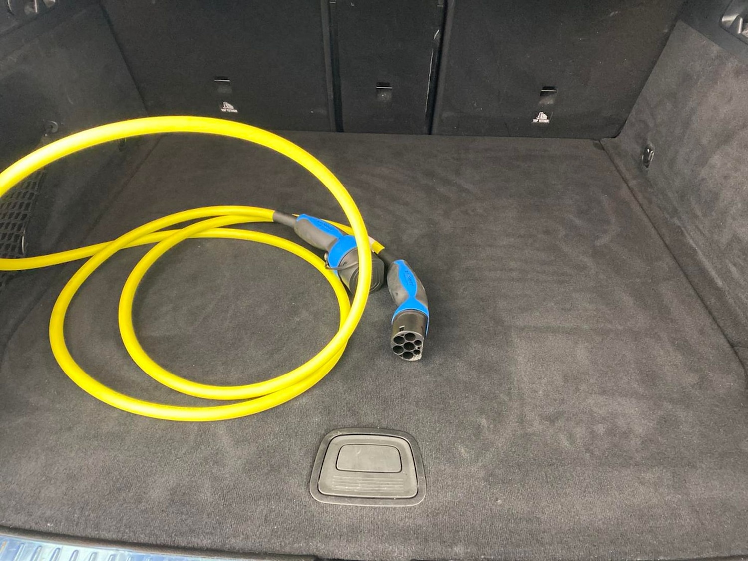 Used Mercedes-Benz EQC 2023 for sale - 78075077: Photo 9