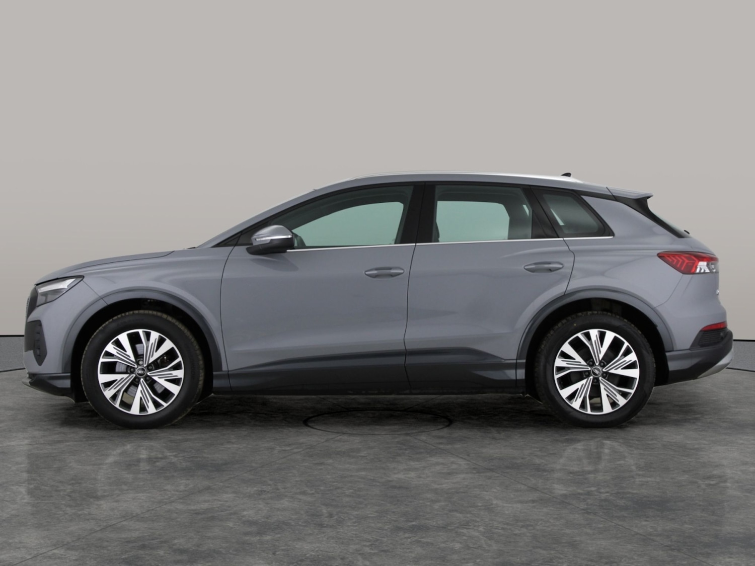 Used Audi Q4 e-tron 2023 for sale - 77897320: Photo 12