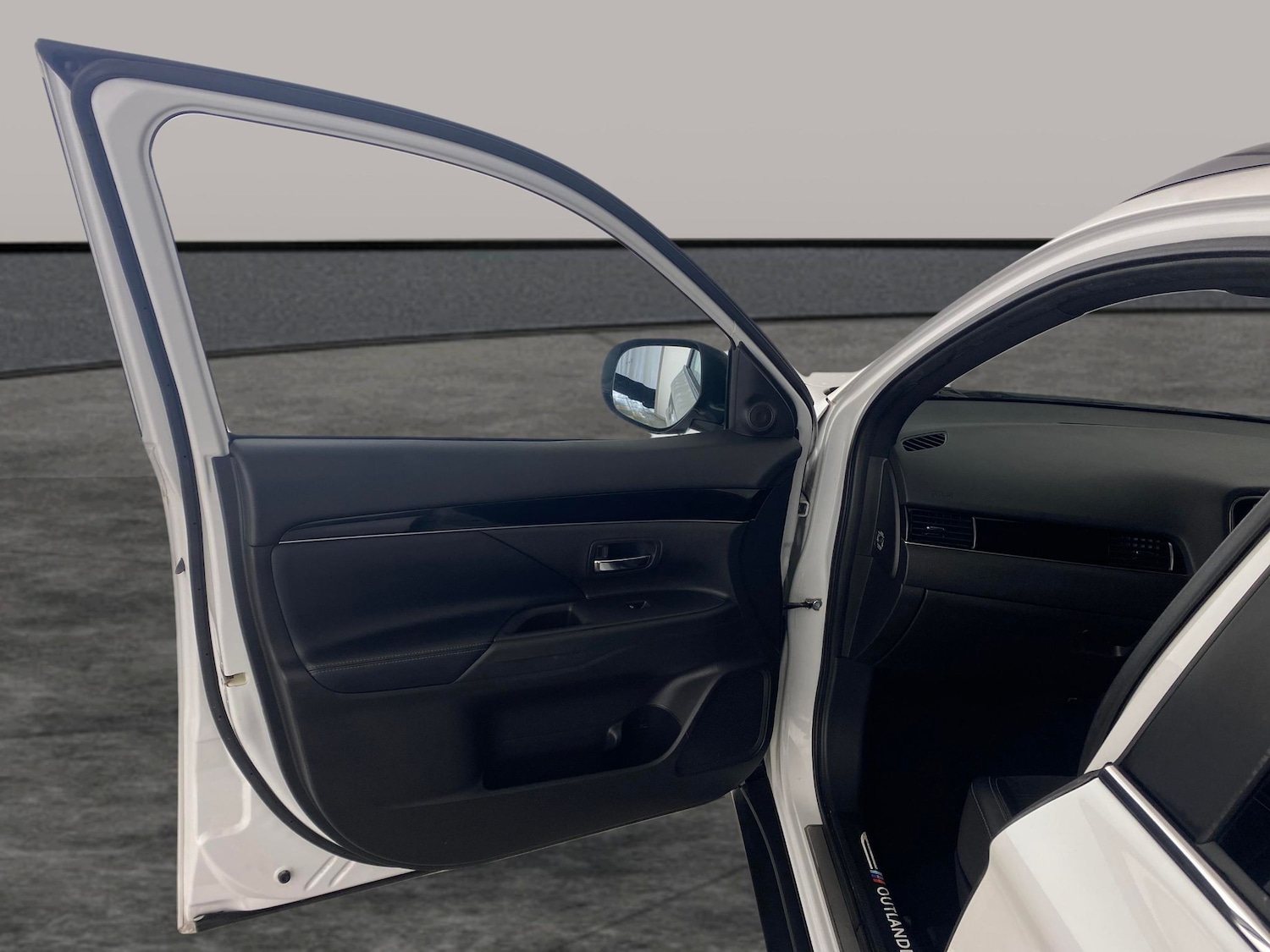 Used Mitsubishi Outlander 2019 for sale - 77650862: Photo 28