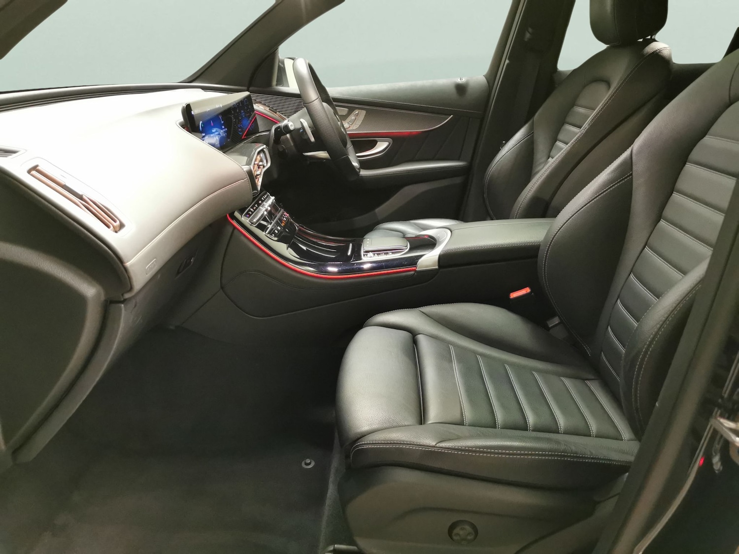 Used Mercedes-Benz EQC 2021 for sale - 76447376: Photo 4