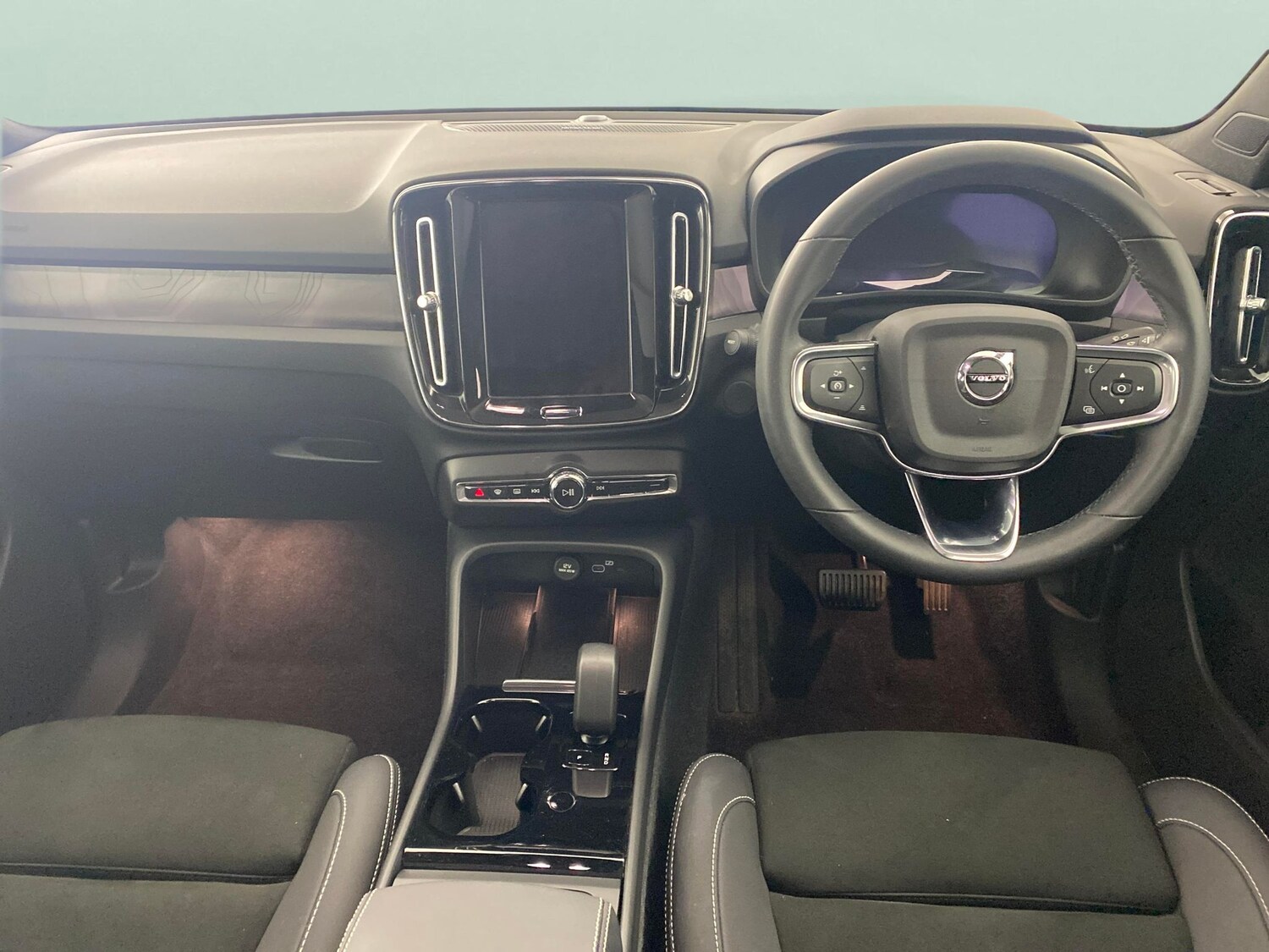 Used Volvo C40 2023 for sale - 77984594: Photo 4