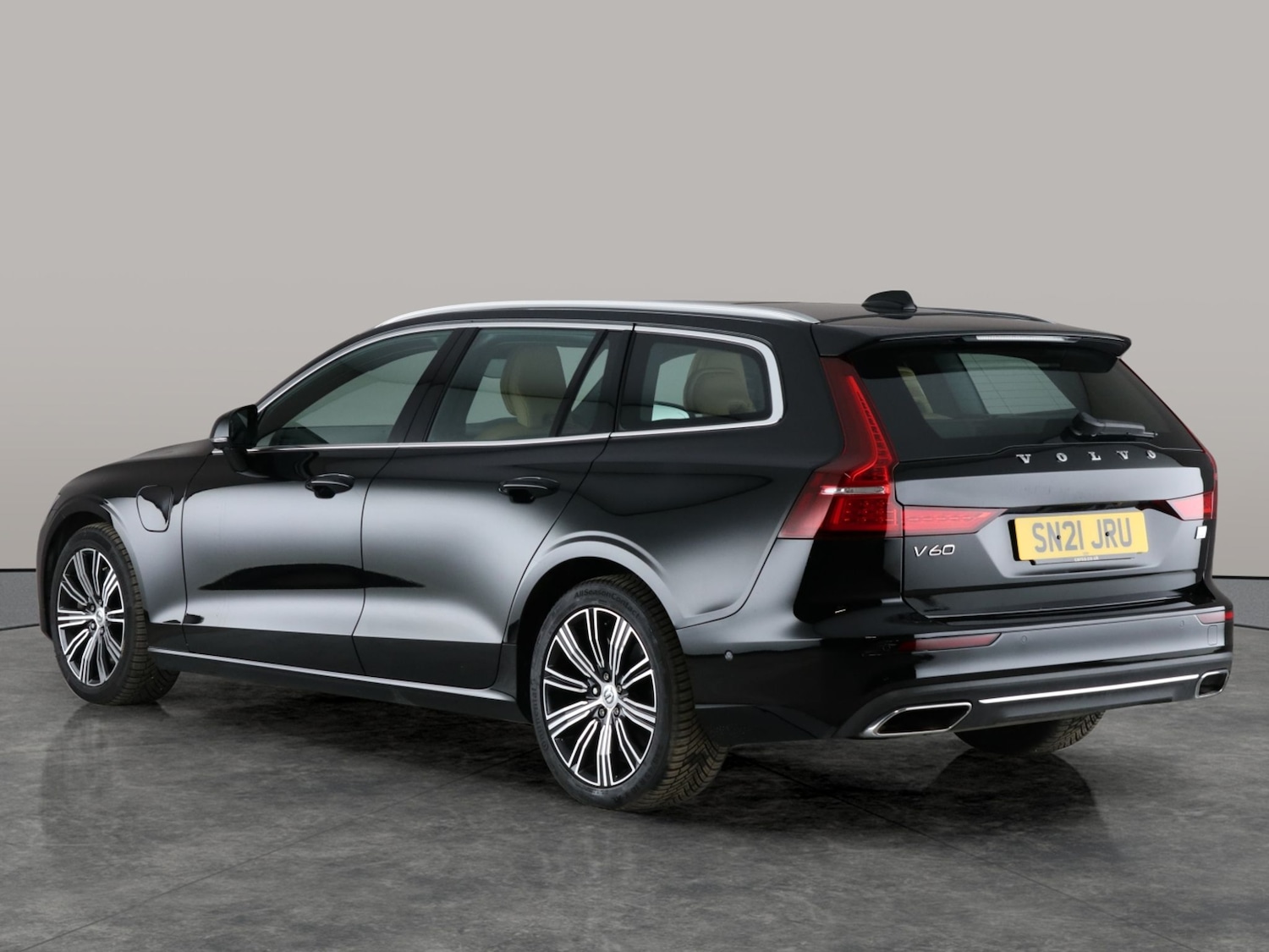 Used Volvo V60 2021 for sale - 76081355: Photo 17