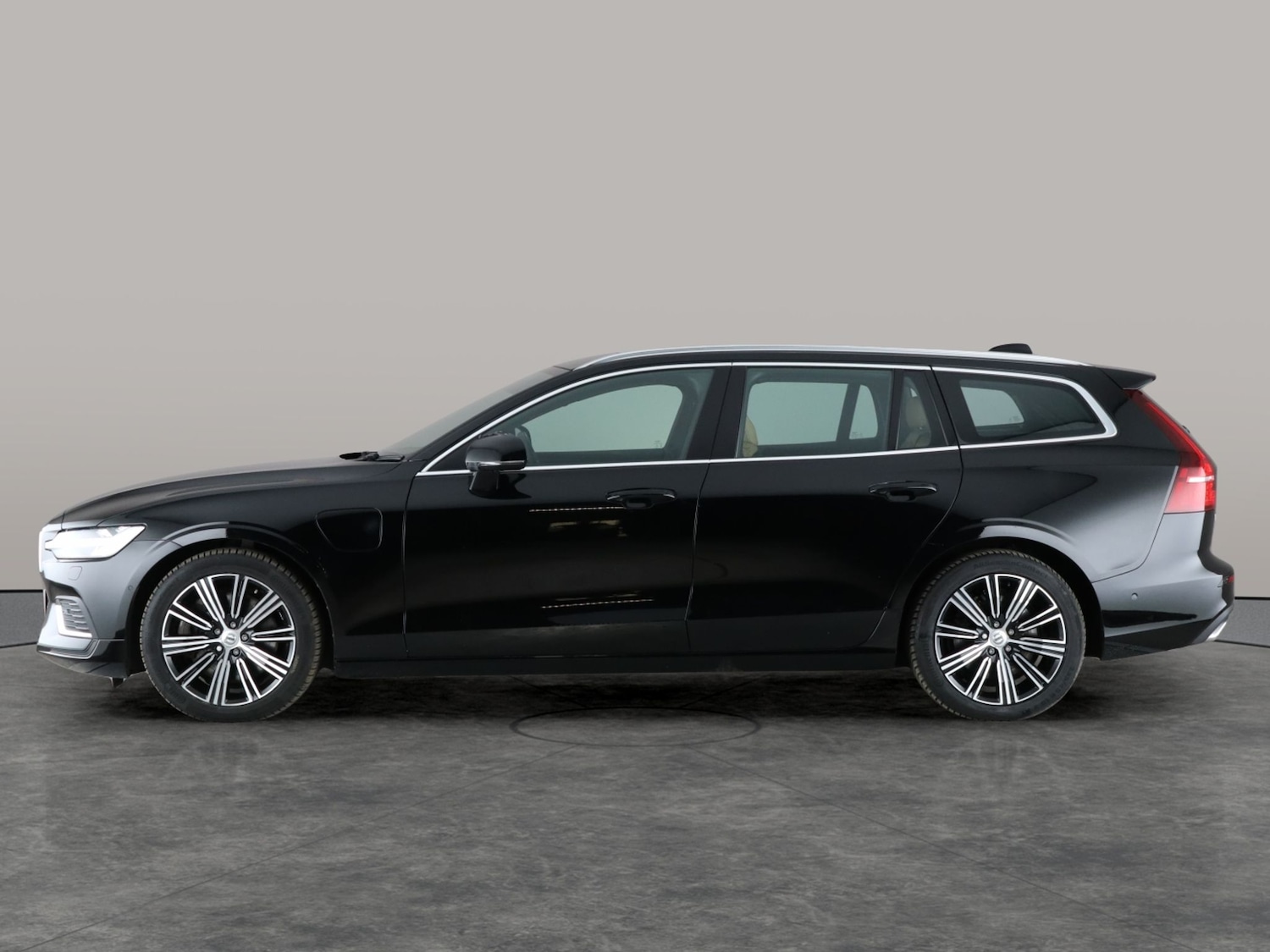 Used Volvo V60 2021 for sale - 76081355: Photo 18