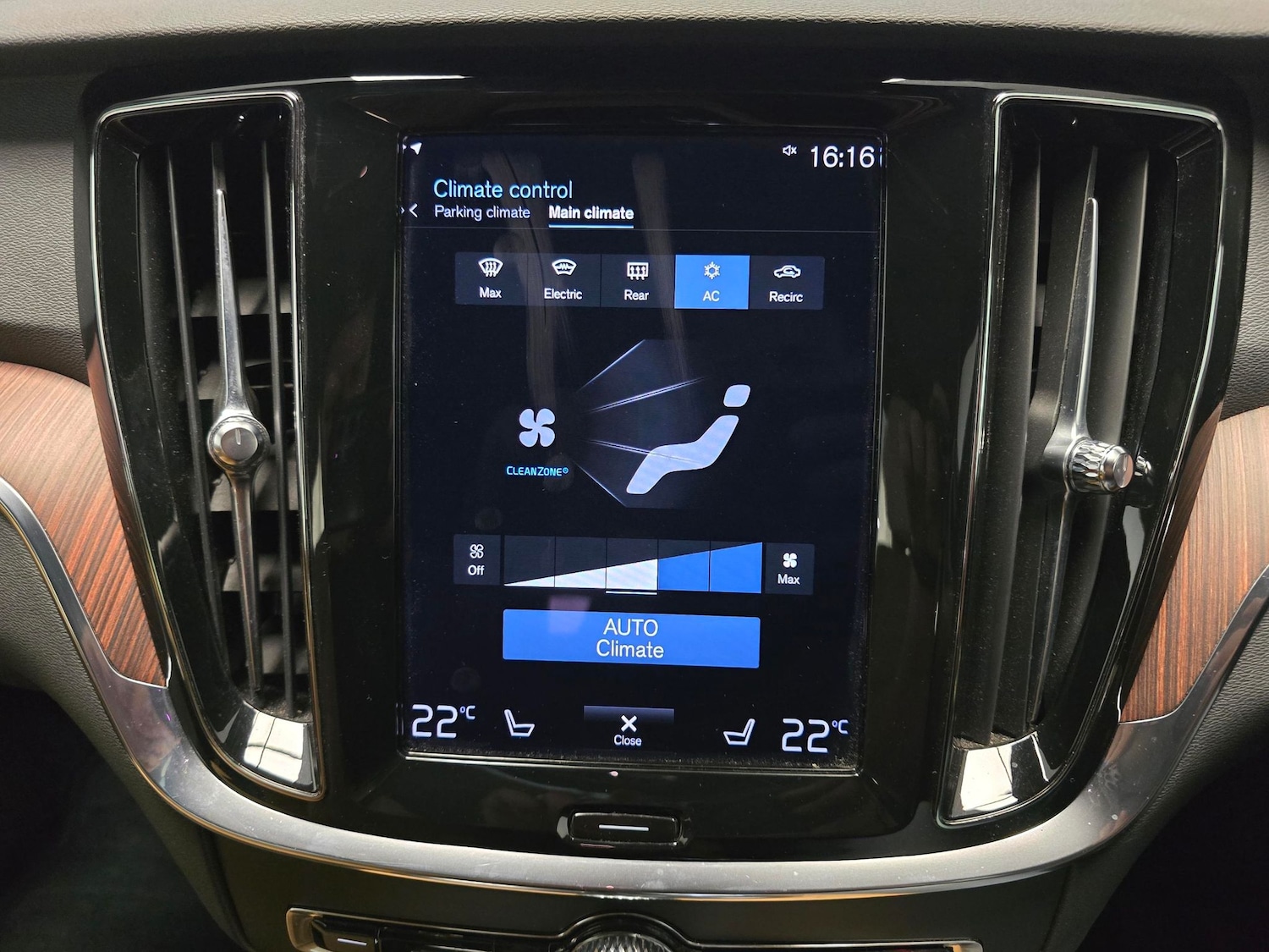 Used Volvo V60 2021 for sale - 76081355: Photo 21