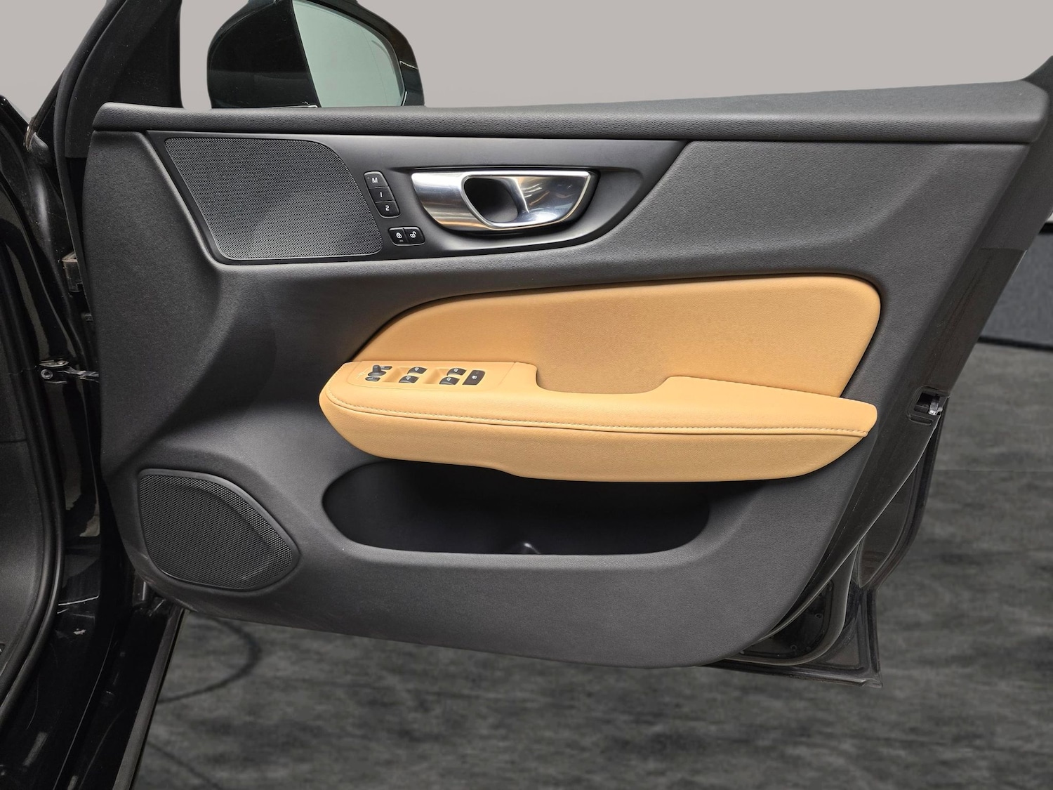 Used Volvo V60 2021 for sale - 76081355: Photo 36