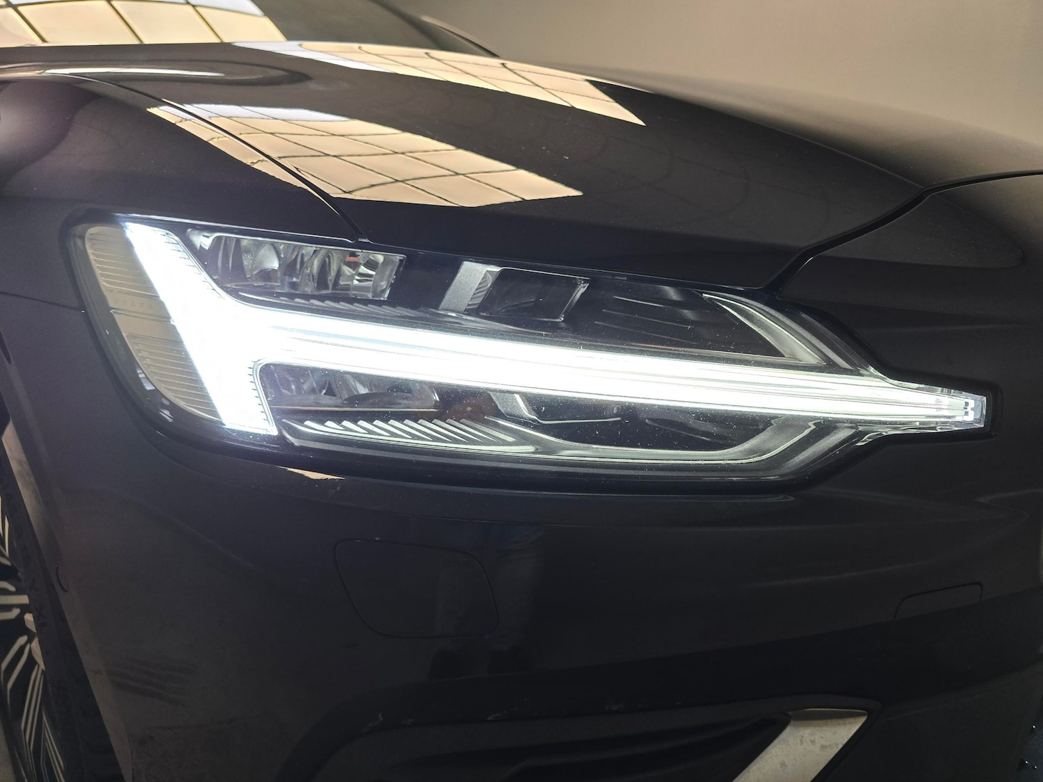 Used Volvo V60 2021 for sale - 76081355: Photo 9