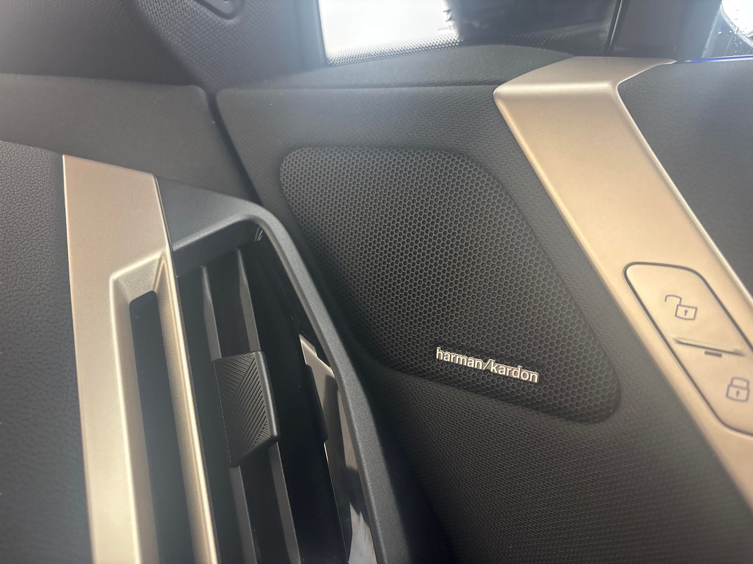 Used BMW iX 2024 for sale - 78219205: Photo 5