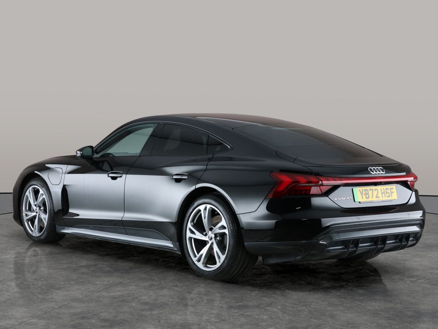 Used Audi e-tron GT 2022 for sale - 77180405: Photo 13