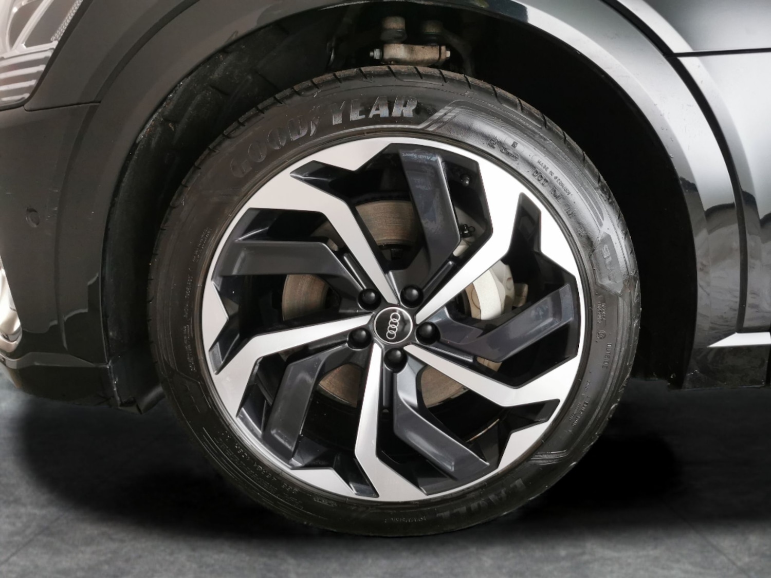 Used Audi e-tron 2023 for sale - 77591717: Photo 28