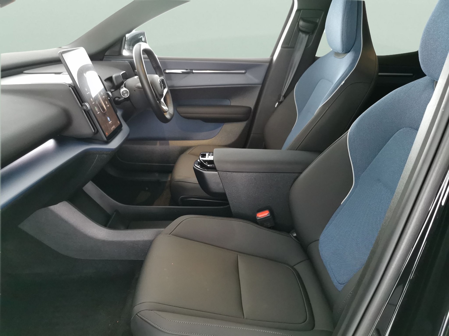 Used Volvo EX30 2024 for sale - 77149095: Photo 4