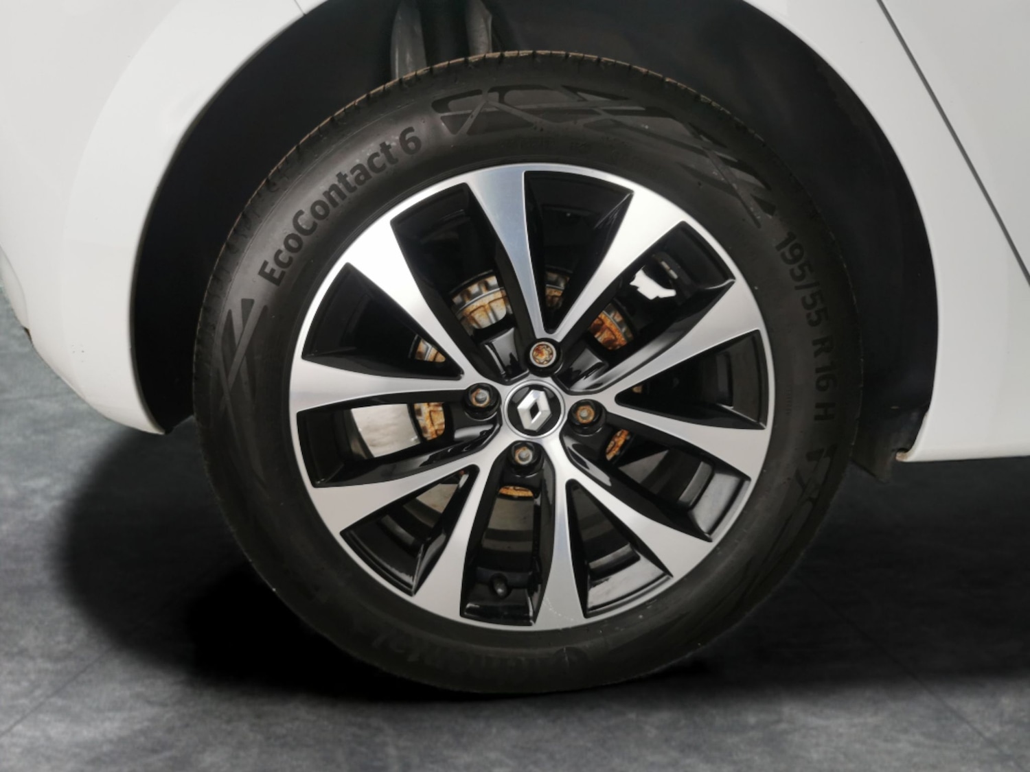 Used Renault Clio for sale - 76491967: Photo 24