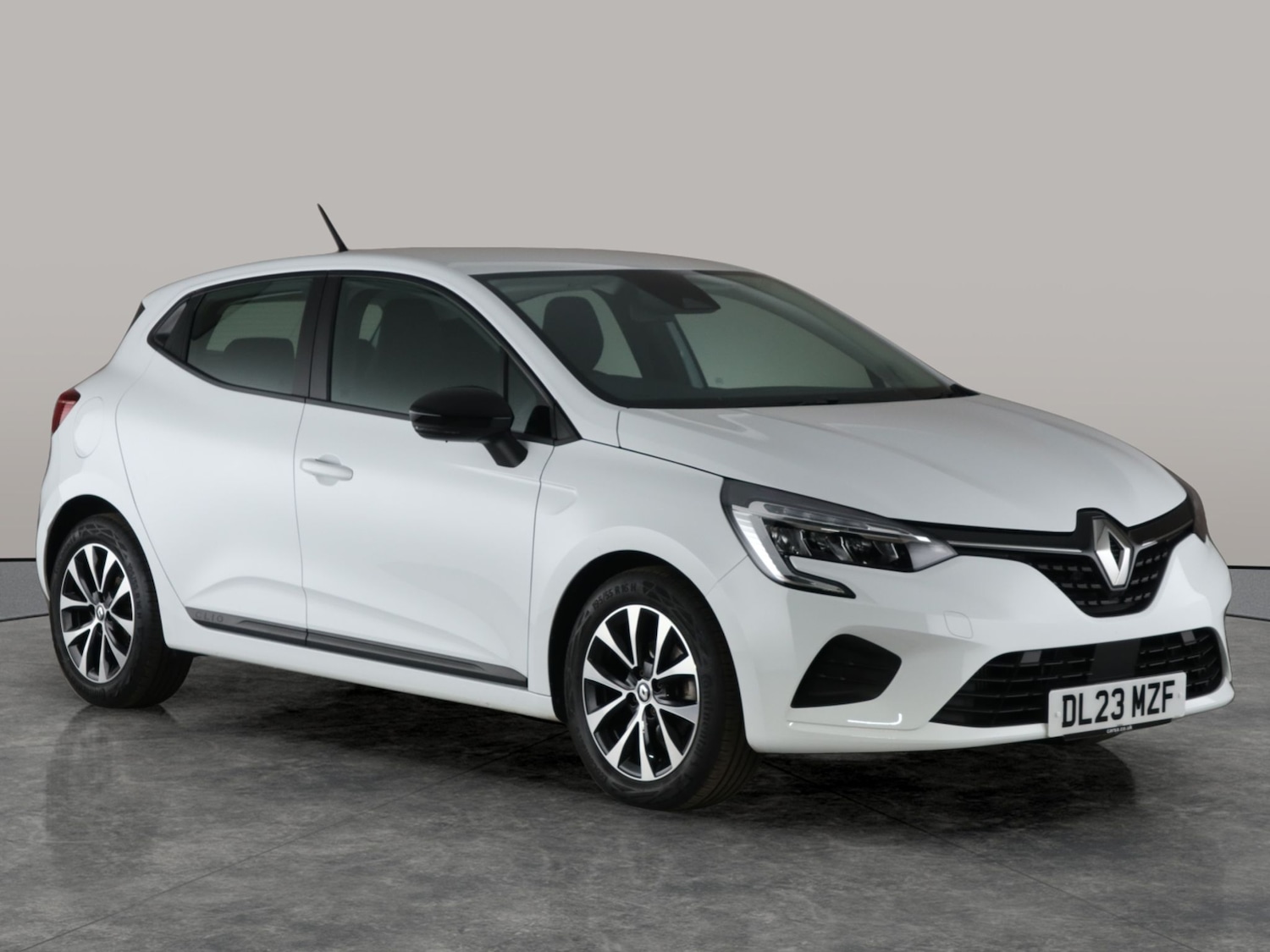 Used Renault Clio for sale - 76491967: Photo 7