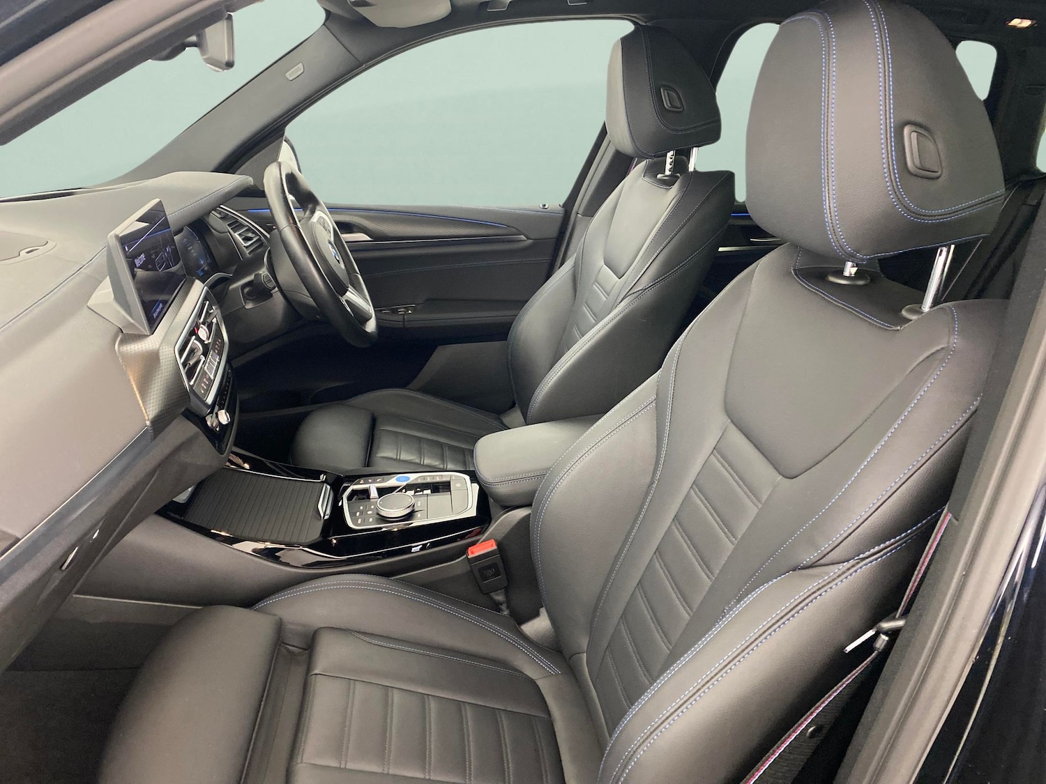 Used BMW iX3 2023 for sale - 76332902: Photo 4