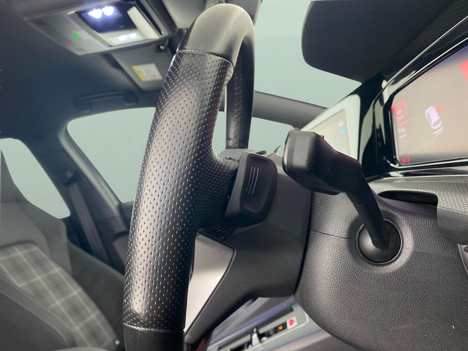 Used Volkswagen Golf 2020 for sale - 77946712: Photo 21