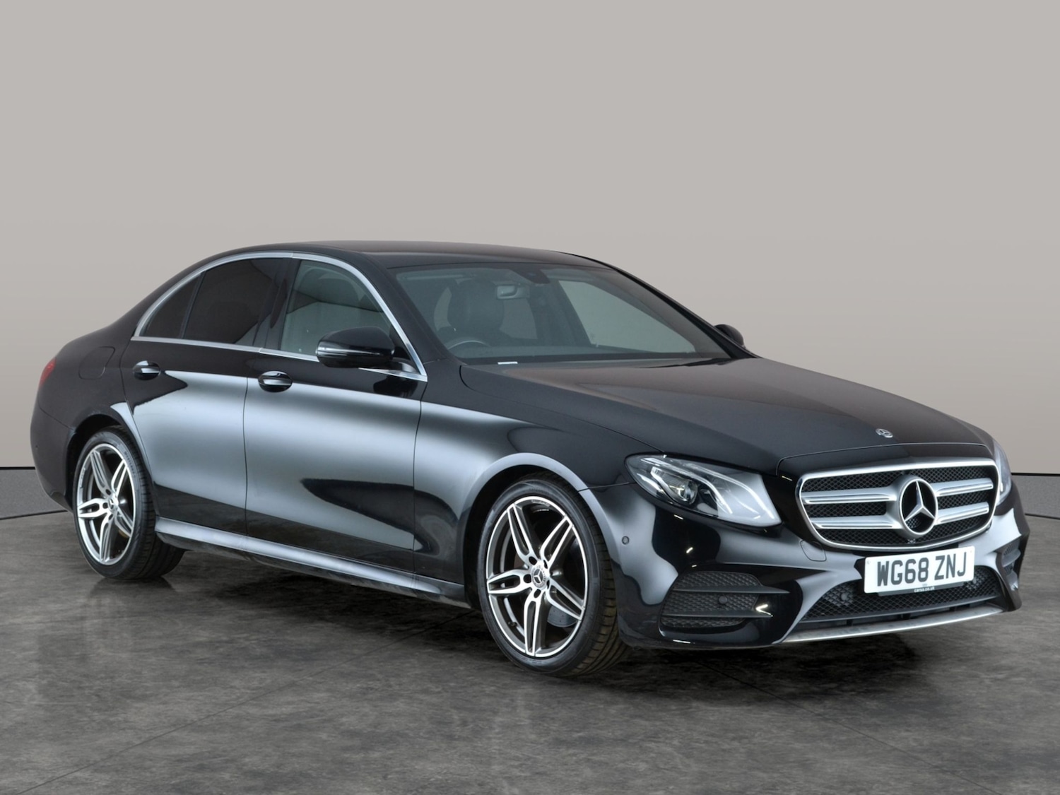 Used Mercedes-Benz E Class 2018 for sale - 77269737: Photo 9