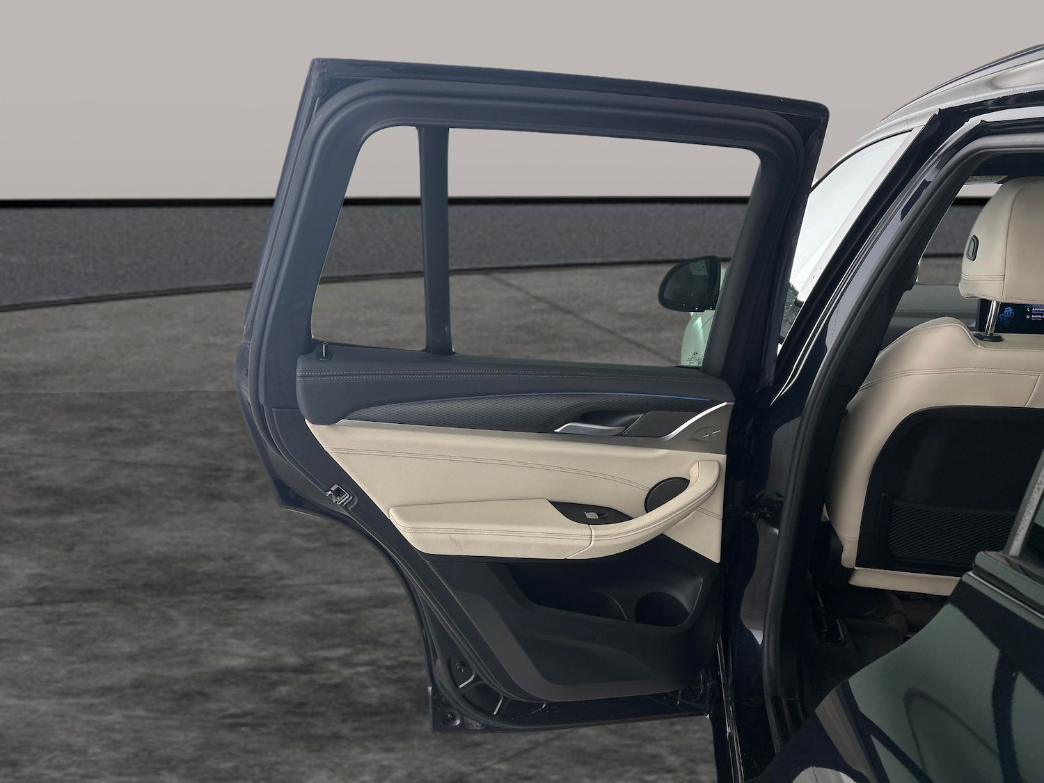 Used BMW iX3 2023 for sale - 77061924: Photo 32