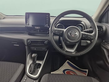 Used Toyota Yaris 2022 for sale - 78329867: Photo