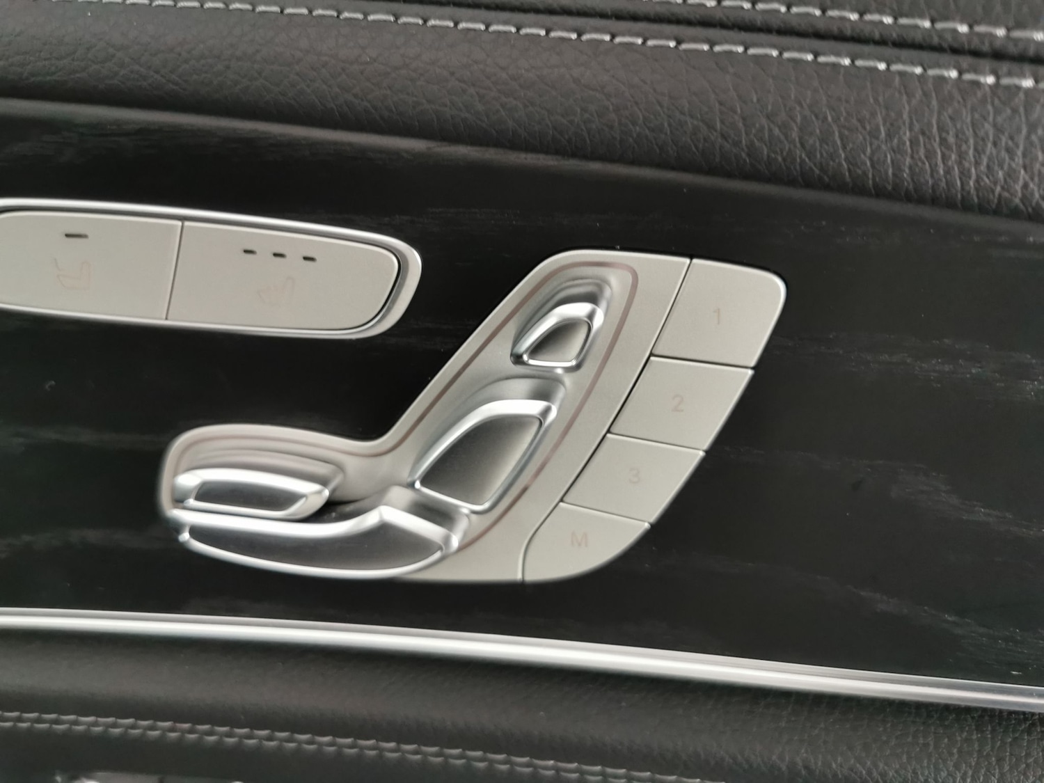 Used Mercedes-Benz E Class 2019 for sale - 76528983: Photo 28