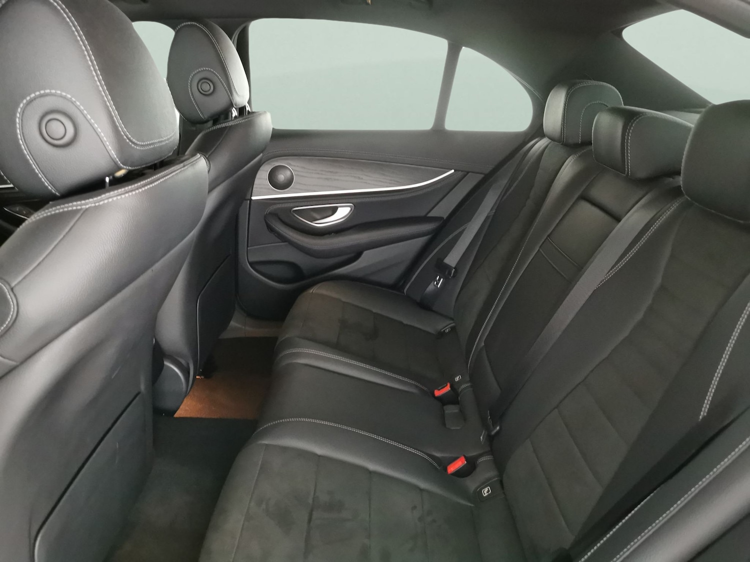 Used Mercedes-Benz E Class 2019 for sale - 76528983: Photo 35