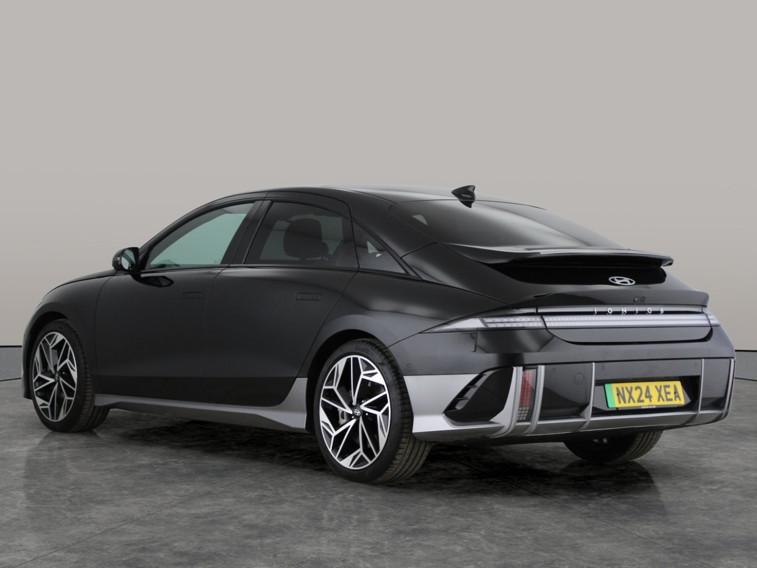 Used Hyundai IONIQ 6 2024 for sale - 77972209: Photo 14