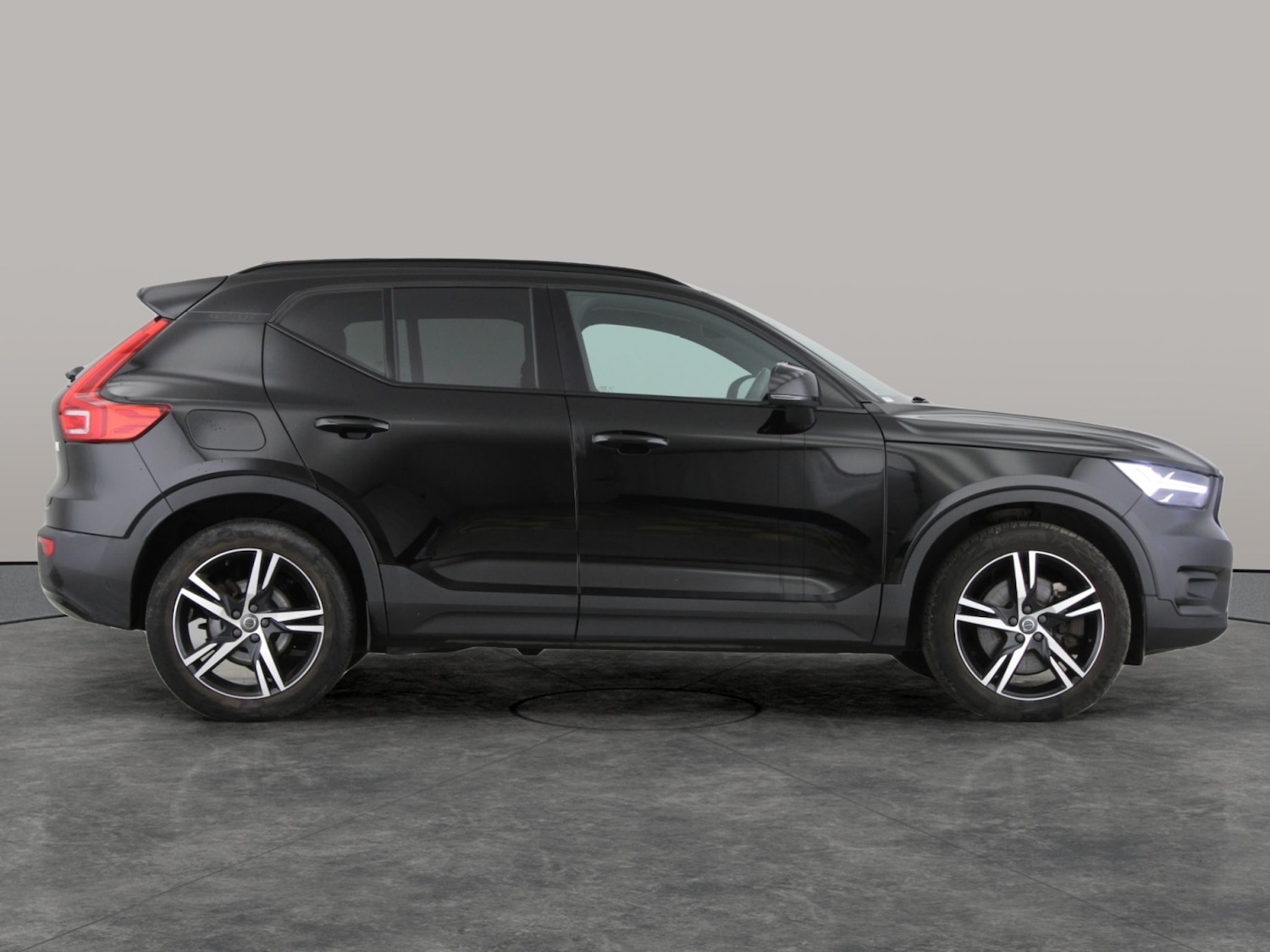 Used Volvo XC40 2021 for sale - 76722590: Photo 9