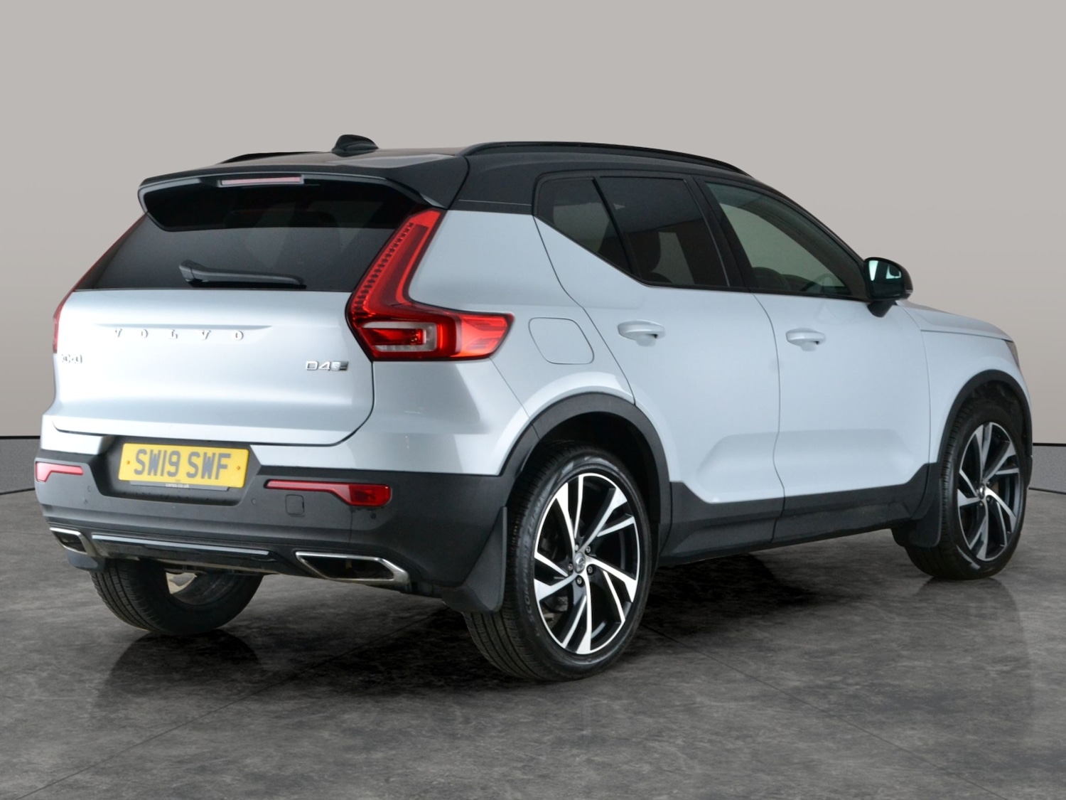 Used Volvo XC40 2019 for sale - 78142063: Photo 10