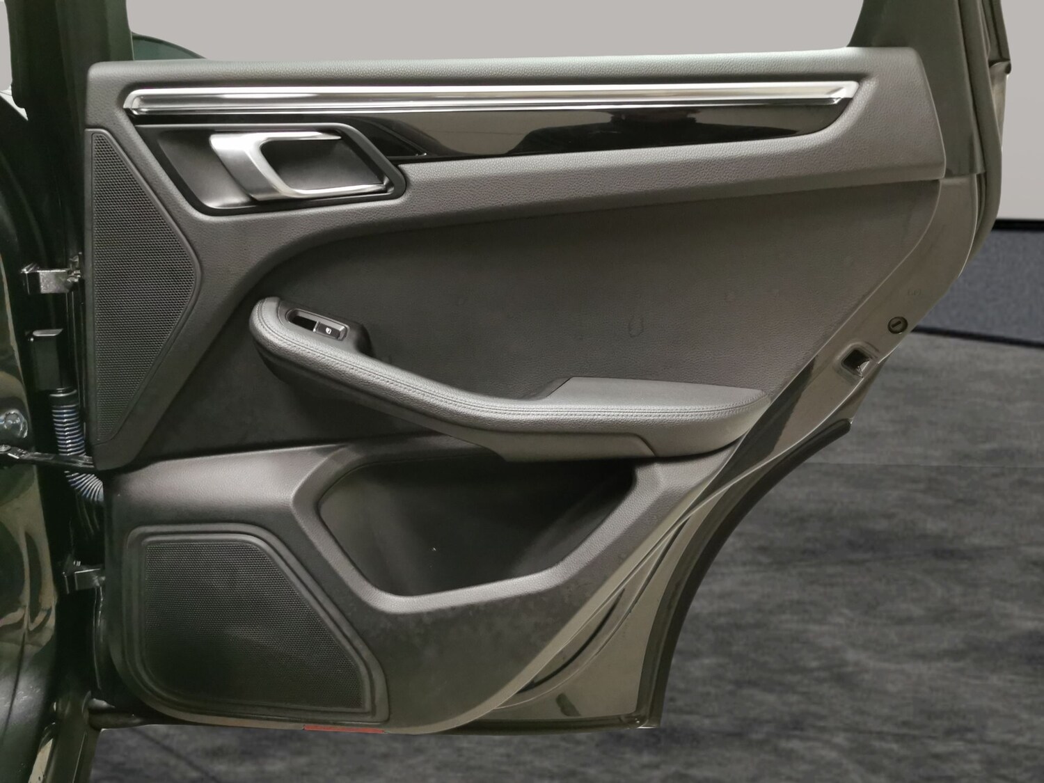 Used Porsche Macan 2021 for sale - 77815014: Photo 33