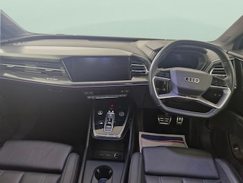 Used Audi Q4 e-tron 2024 for sale - 78159697: Photo