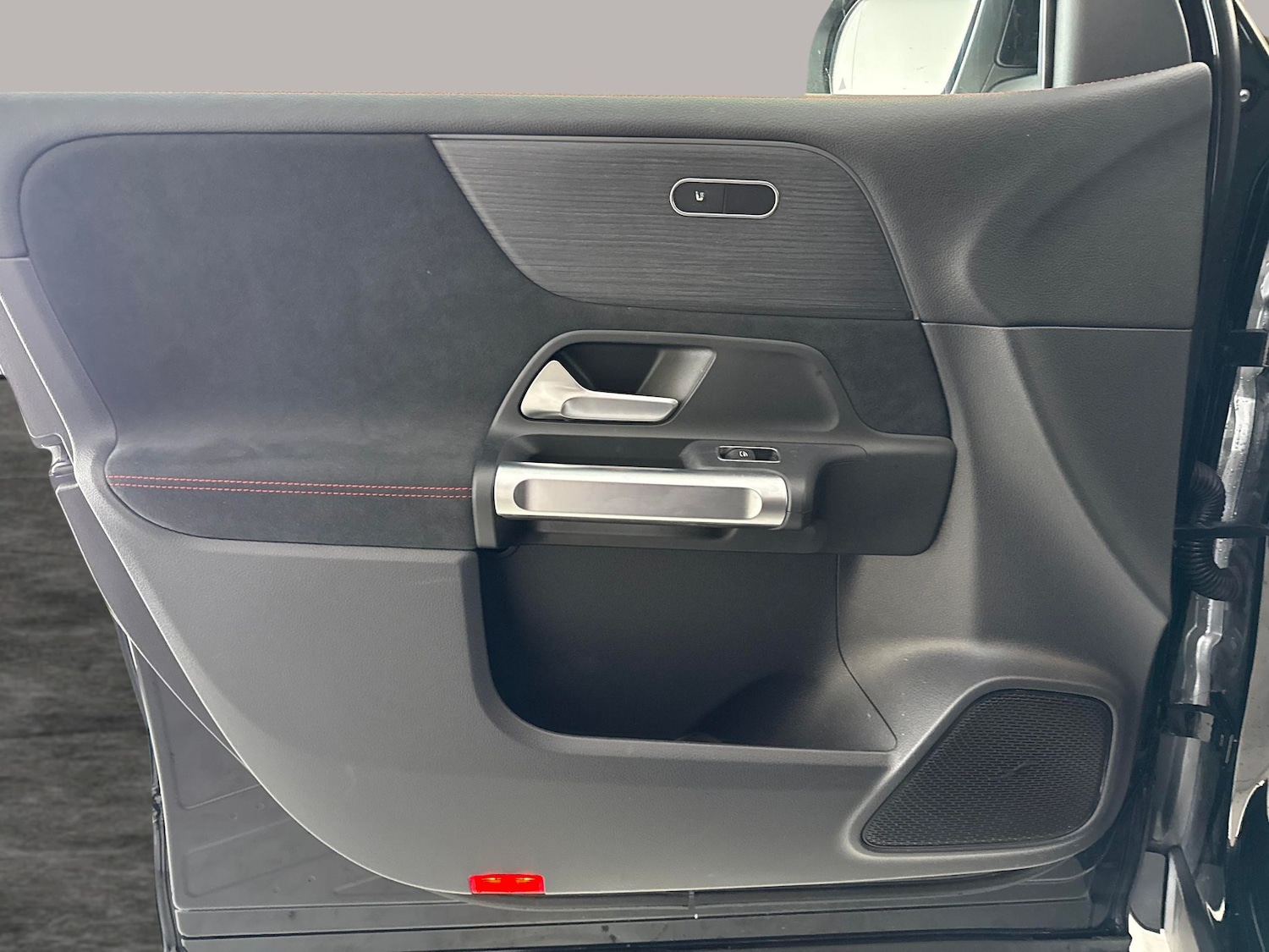 Used Mercedes-Benz EQB 2023 for sale - 77890337: Photo 31