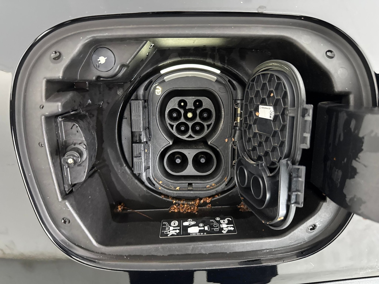 Used Mercedes-Benz EQB 2023 for sale - 77890337: Photo 36