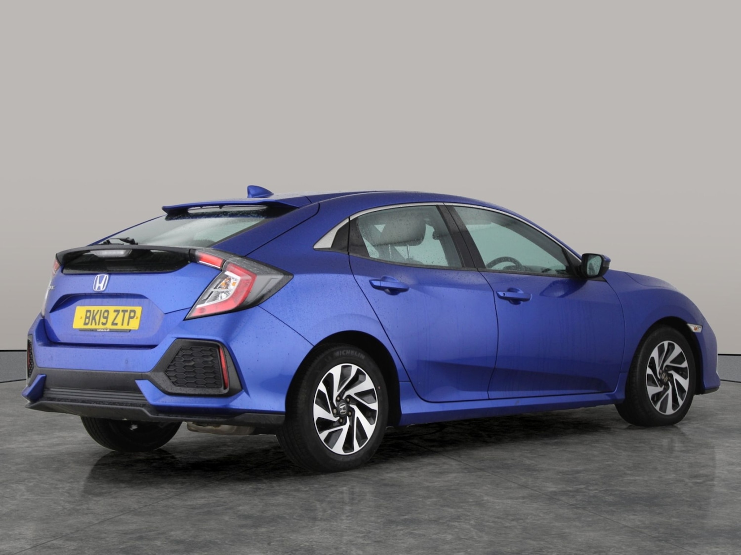 Used Honda Civic 2019 for sale - 77298077: Photo 9