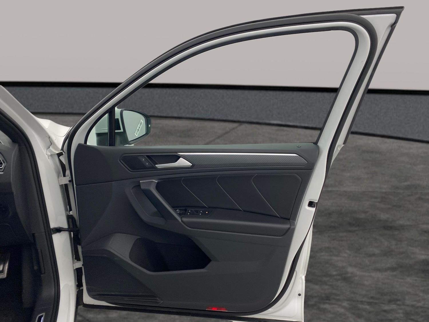 Used Volkswagen Tiguan 2021 for sale - 76464232: Photo 43