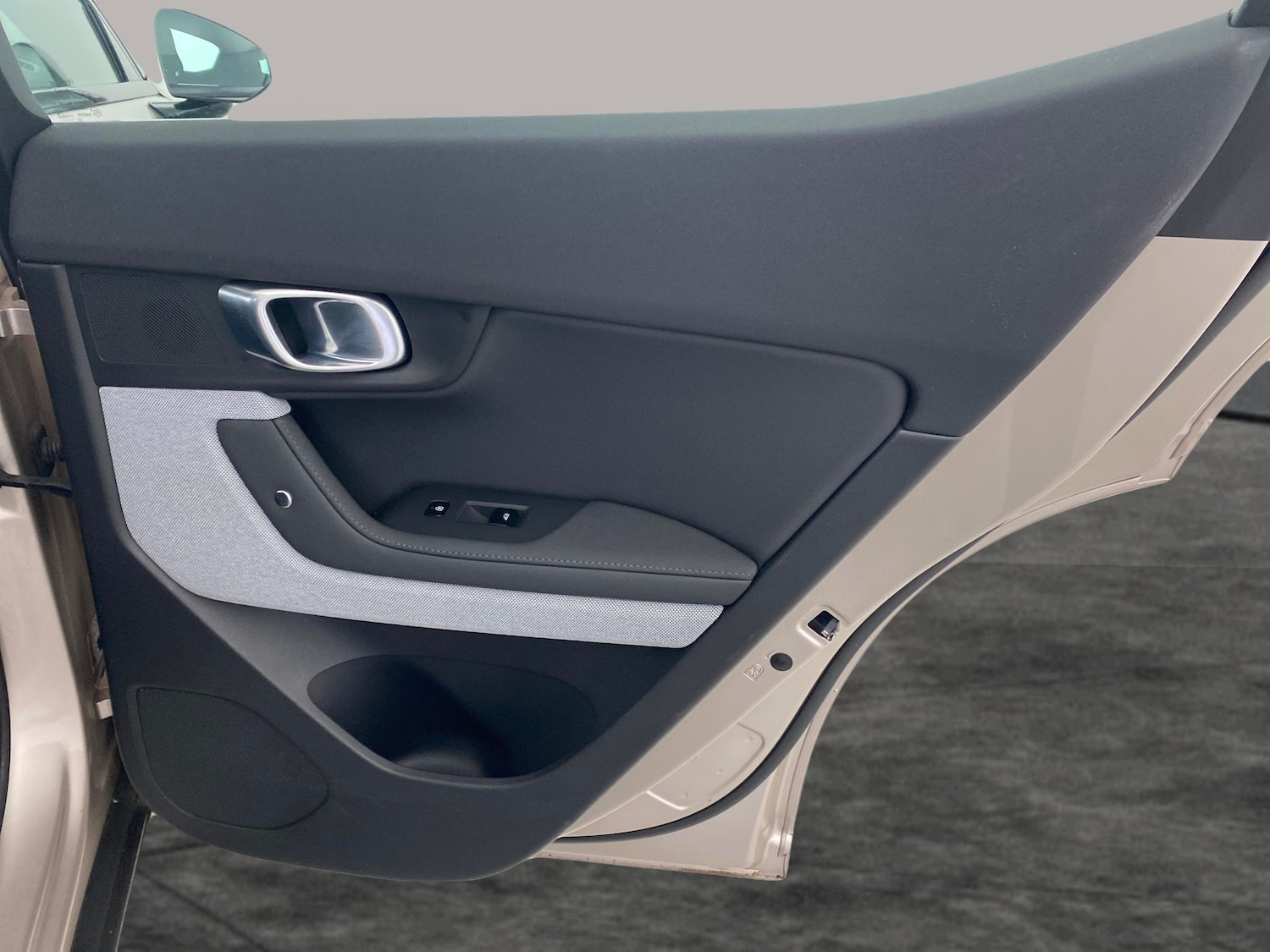 Used Polestar Polestar 2 2022 for sale - 76162469: Photo 37