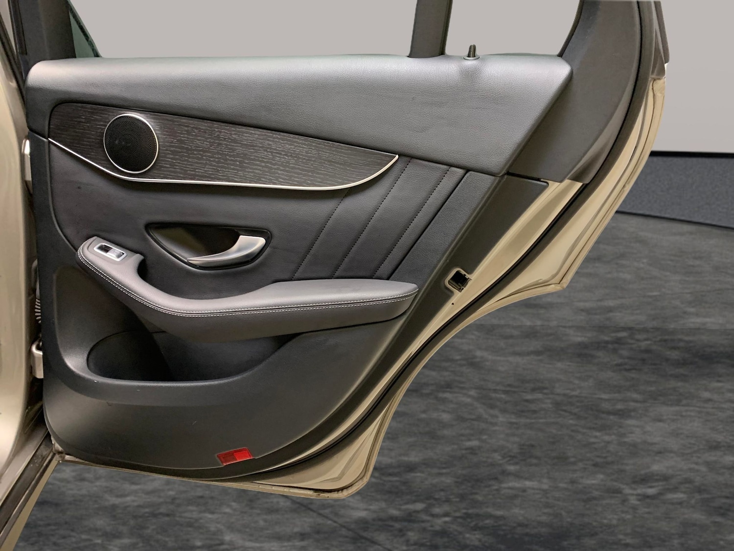 Used Mercedes-Benz GLC 2020 for sale - 76626268: Photo 27