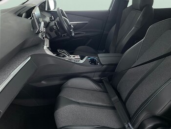 Used Peugeot 3008 2021 for sale - 77720800: Photo