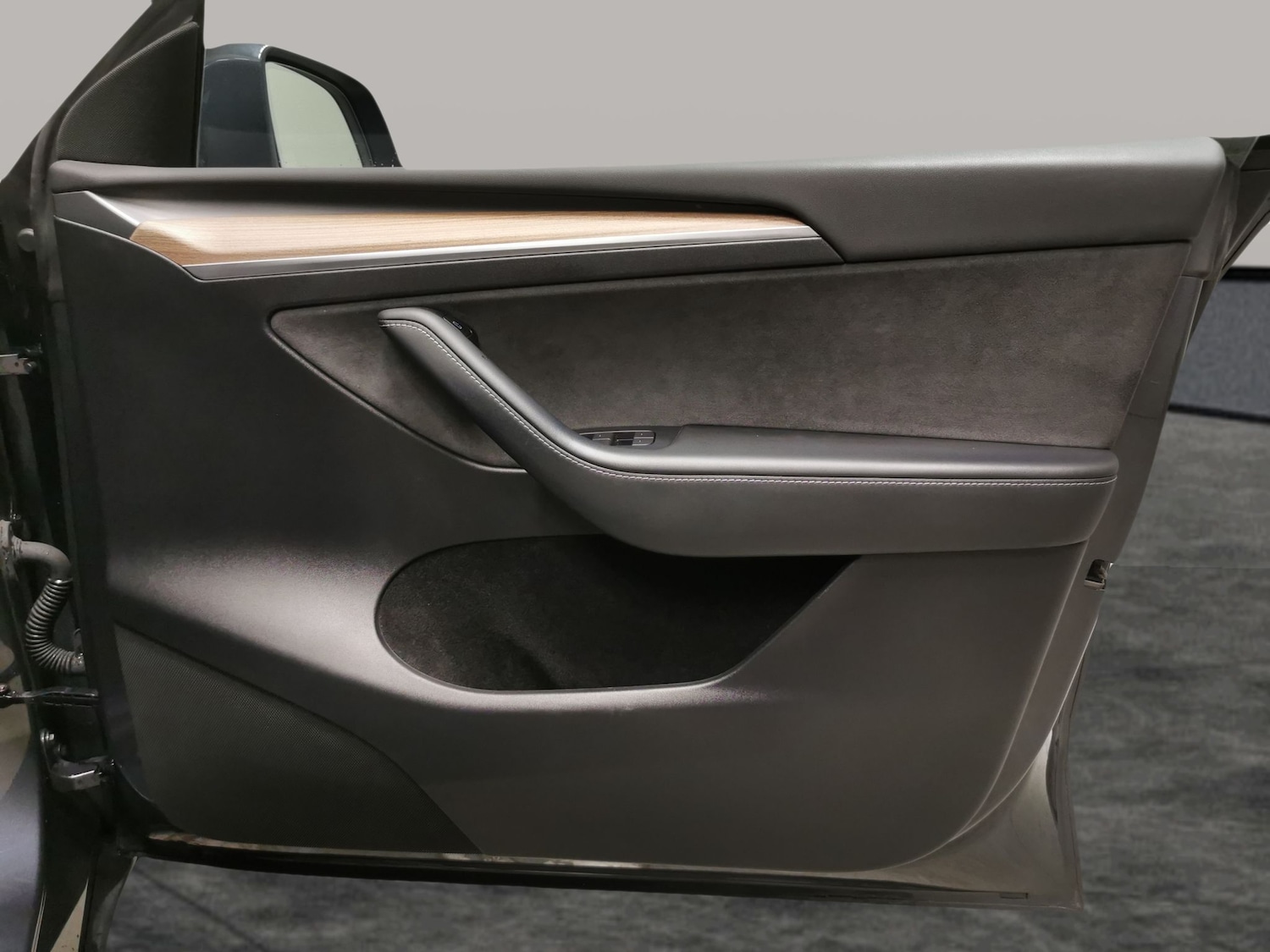 Used Tesla Model Y 2023 for sale - 77012123: Photo 30