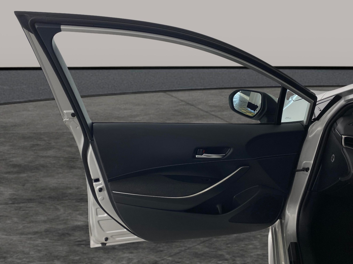 Used Toyota Corolla 2023 for sale - 76777798: Photo 23