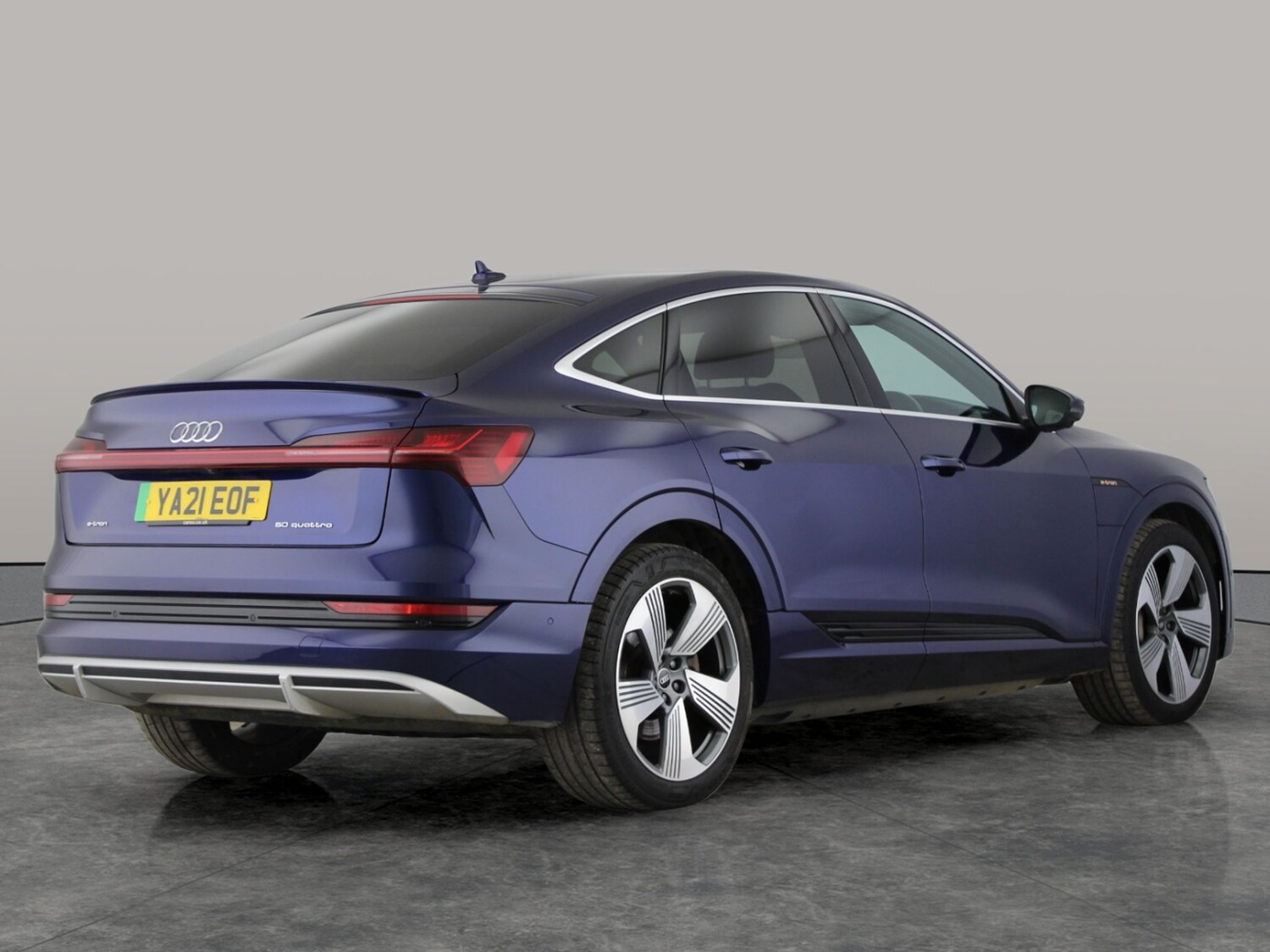 Used Audi e-tron 2021 for sale - 77984660: Photo 10