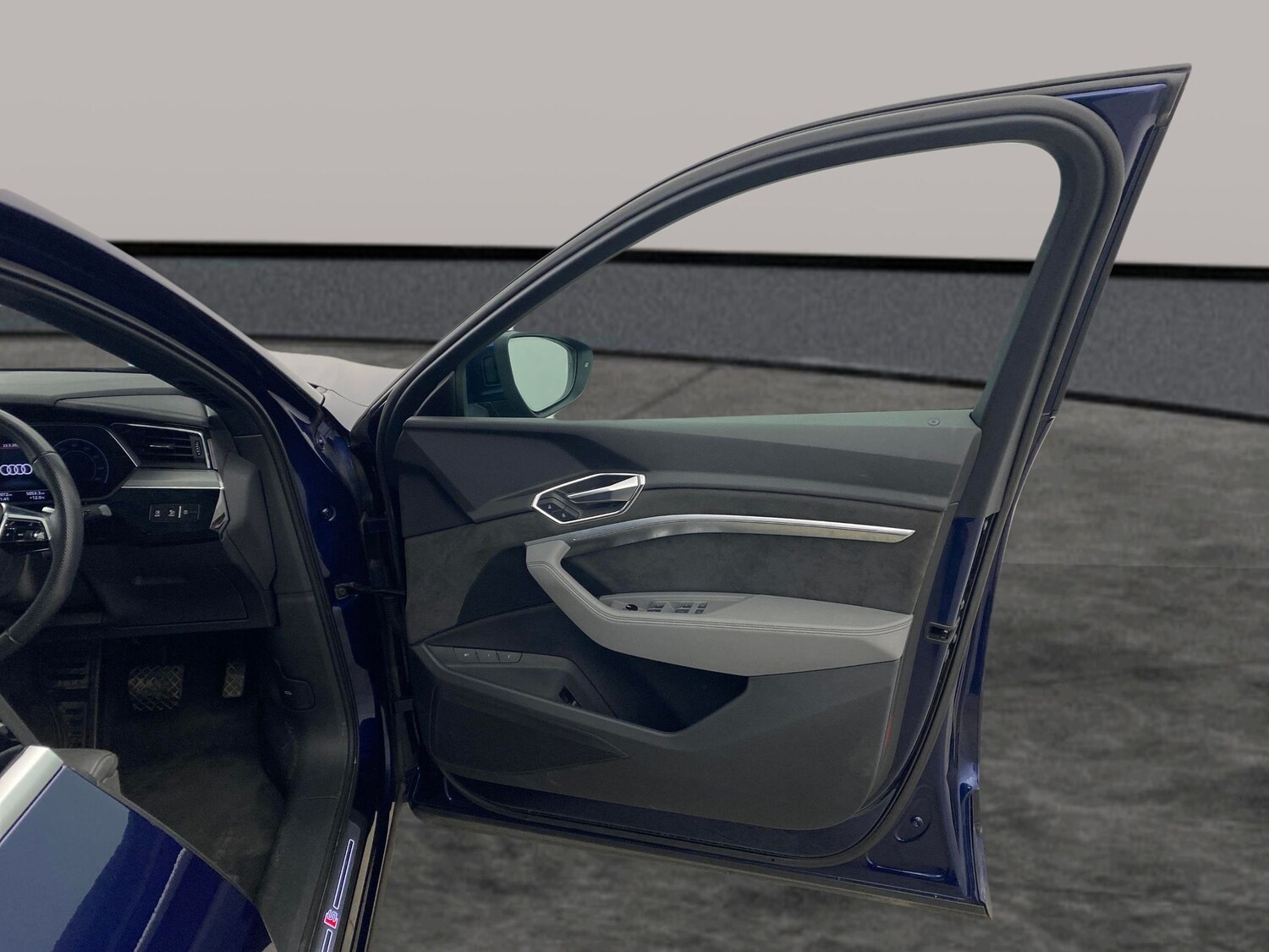 Used Audi e-tron 2021 for sale - 77984660: Photo 28