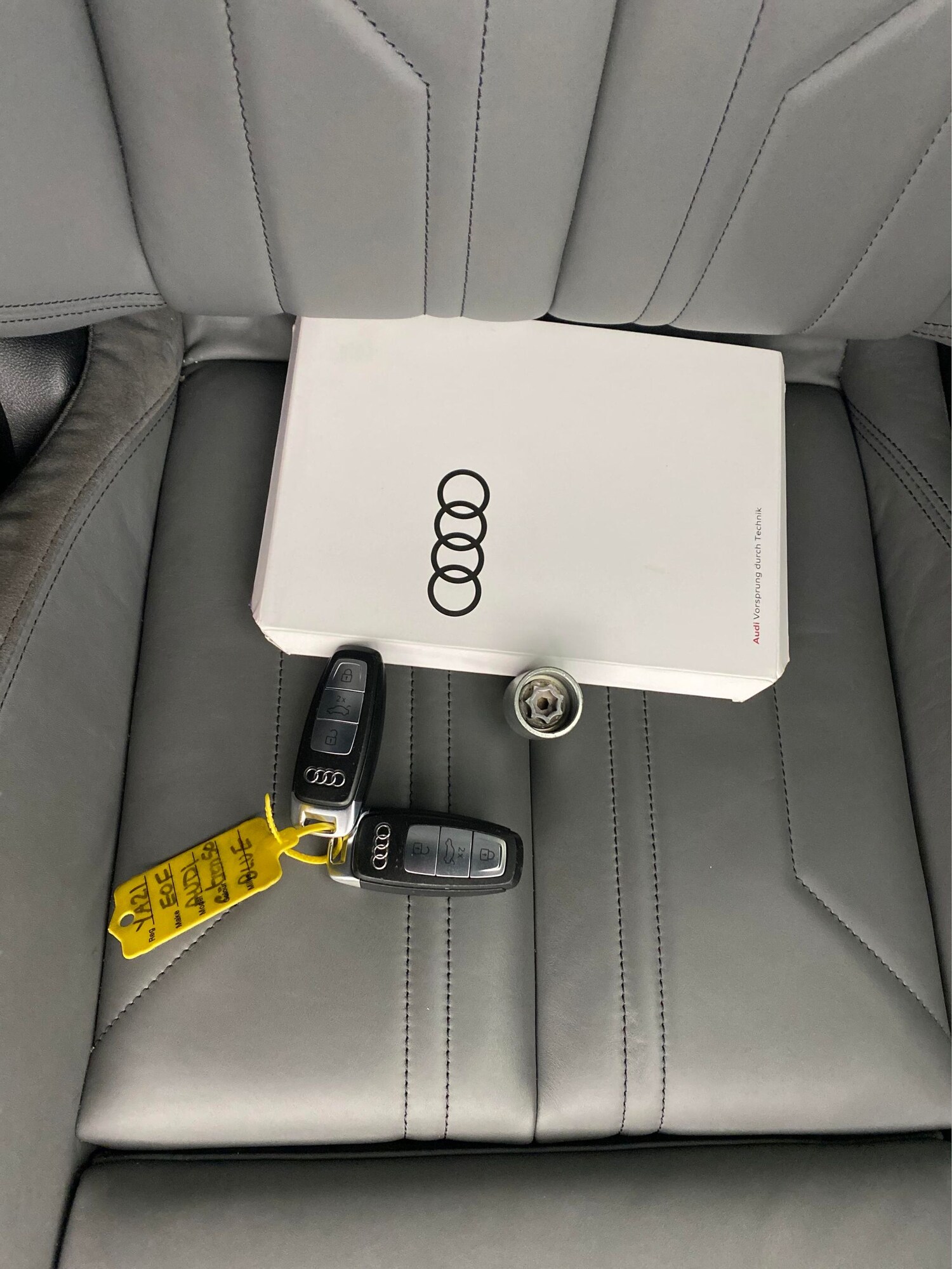 Used Audi e-tron 2021 for sale - 77984660: Photo 29