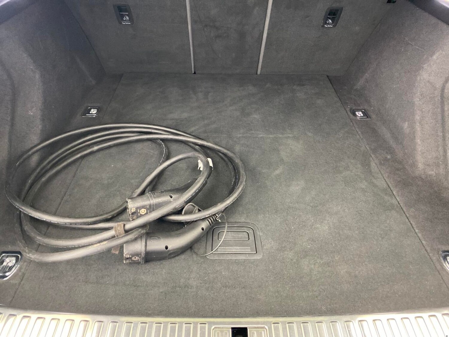 Used Audi e-tron 2021 for sale - 77984660: Photo 7