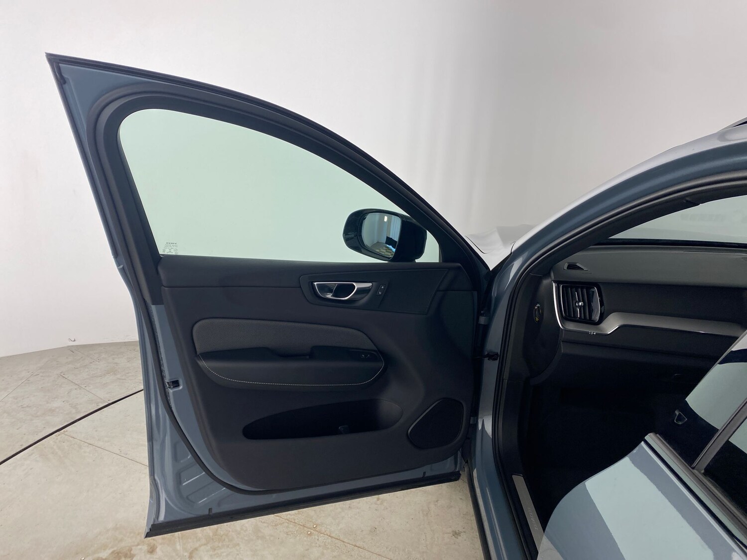 Used Volvo XC60 2021 for sale - 78025481: Photo 22