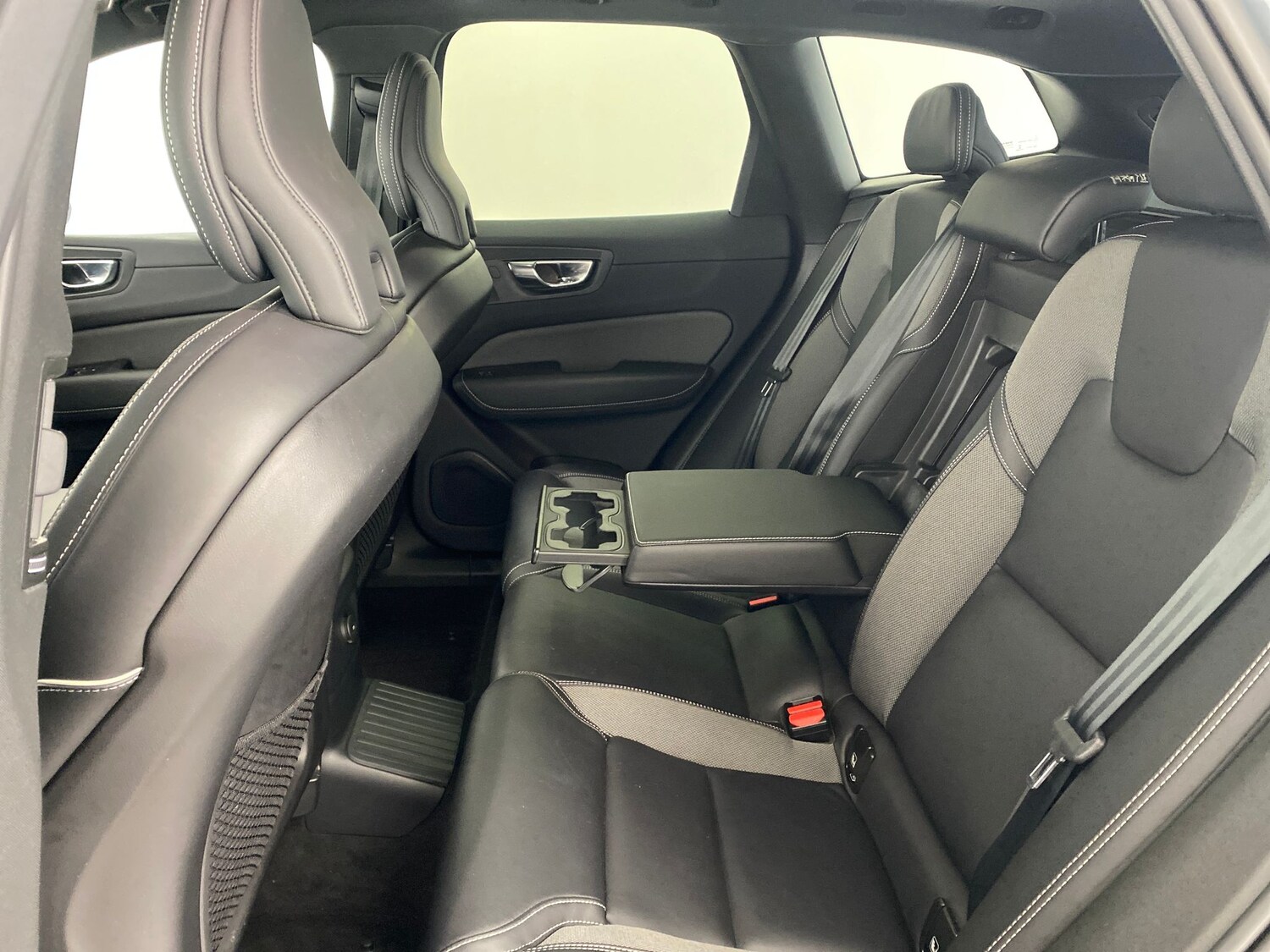 Used Volvo XC60 2021 for sale - 78025481: Photo 24